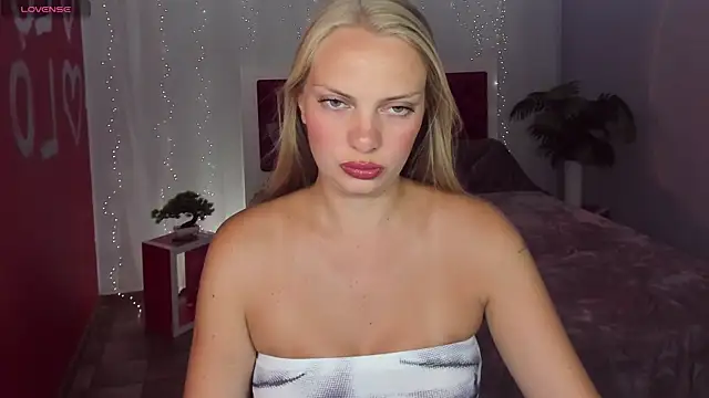 NancyGlamour online show from 08-06-26, 12:29