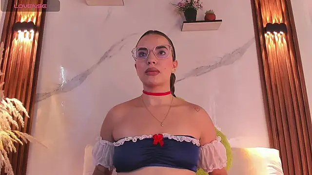 catalina lafer online show from 05-11-26, 12:33