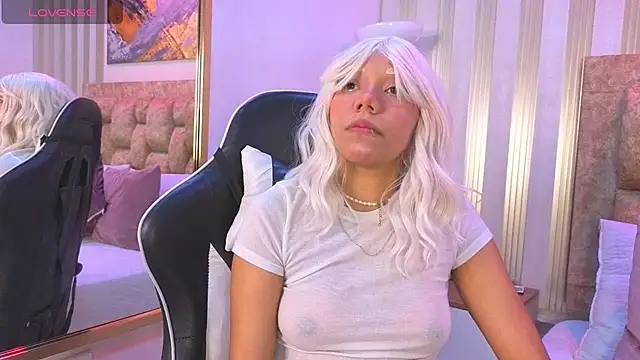 lilith pink   online show from 05-08-26, 03:45