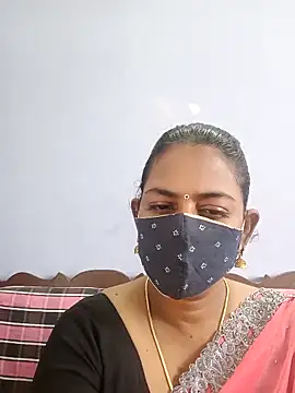 Snapshot of cathrine92 chatting on 05-12-26, 01:47 cathrine92 online show from 05-12-26, 01:47