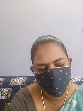 Snapshot of cathrine92 chatting on 06-04-26, 06:41 cathrine92 online show from 06-04-26, 06:41