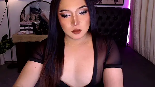 Snapshot of Sensual_Ekang chatting on 07-14-26, 05:07 Sensual Ekang online show from 07-14-26, 05:07