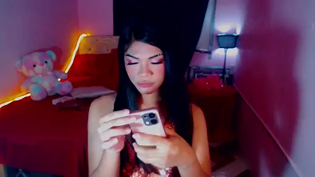 KlaiAllison online show from 05-09-26, 01:16