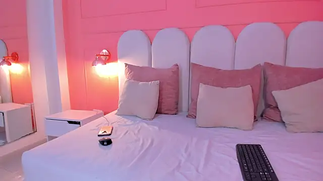 Snapshot of connie_ossaa chatting on 06-07-26, 06:28 connie ossaa online show from 06-07-26, 06:28
