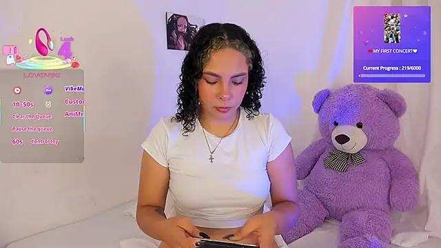 Violetta cam  online show from 05-23-26, 02:28