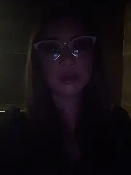 kittycat4810 online show from 05-29-26, 04:32
