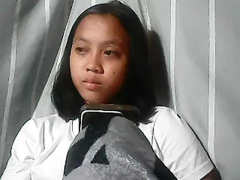 Snapshot of Yours_AsianPinayGirl18 chatting on 06-03-26, 08:58 Yours AsianPinayGirl18 online show from 06-03-26, 08:58