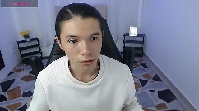 Mattew Evans online show from 04-30-26, 02:51