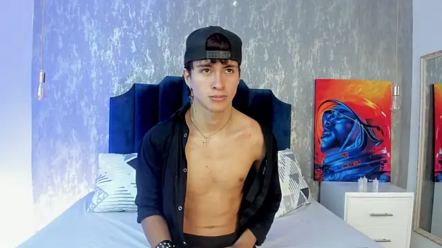 Liam Grayson  online show from 05-19-26, 12:22