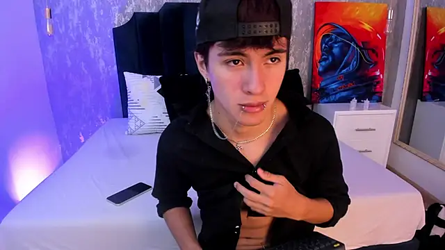 Liam Grayson  online show from 05-20-26, 12:55