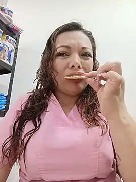 SAMANTHA--02 online show from 05-25-26, 12:33
