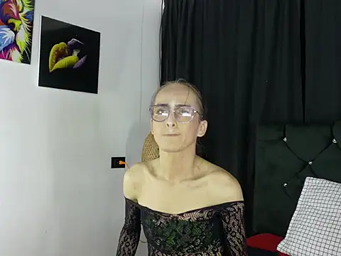 dulce alexandra online show from 05-17-26, 12:12
