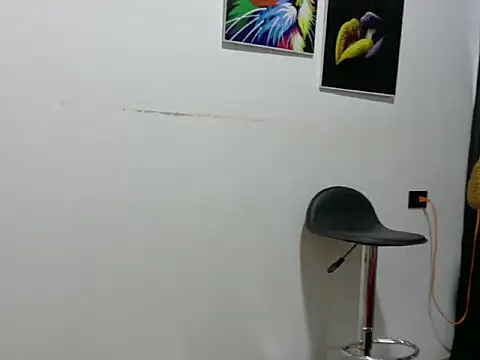 dulce alexandra online show from 05-19-26, 12:00