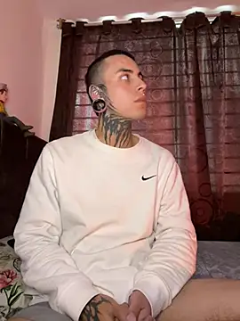  valentinoooo online show from 07-18-26, 05:28