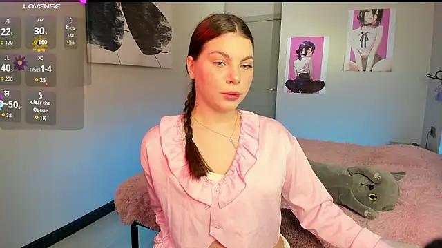 Snapshot of EmmyyK chatting on 07-05-26, 01:40 EmmyyK online show from 07-05-26, 01:40