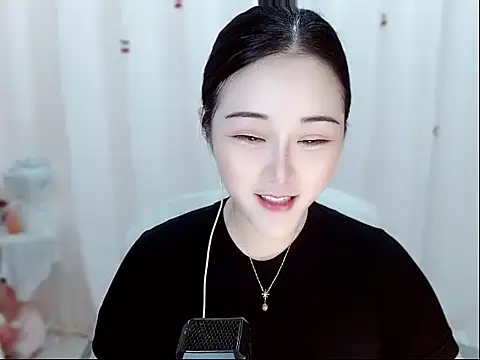 Snapshot of Amy-cnbaby chatting on 05-24-26, 01:43 Amy-cnbaby online show from 05-24-26, 01:43