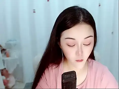 Snapshot of Amy-cnbaby chatting on 05-27-26, 01:57 Amy-cnbaby online show from 05-27-26, 01:57