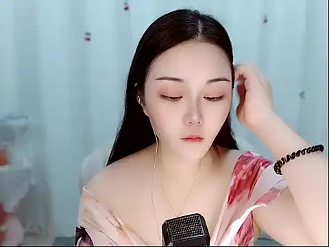 Snapshot of Amy-cnbaby chatting on 06-02-26, 01:29 Amy-cnbaby online show from 06-02-26, 01:29