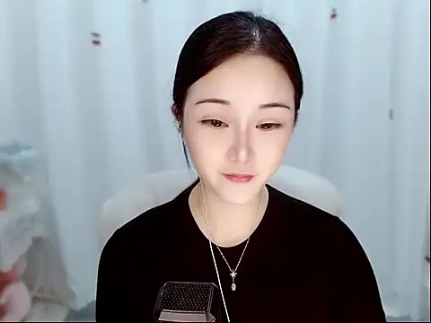 Snapshot of Amy-cnbaby chatting on 06-14-26, 02:24 Amy-cnbaby online show from 06-14-26, 02:24