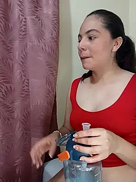 Snapshot of Manu_miiller chatting on 05-08-26, 10:26 Manu miiller online show from 05-08-26, 10:26