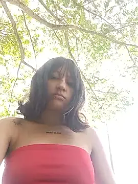 Snapshot of Magie_rouse chatting on 05-20-26, 07:53 Magie rouse online show from 05-20-26, 07:53