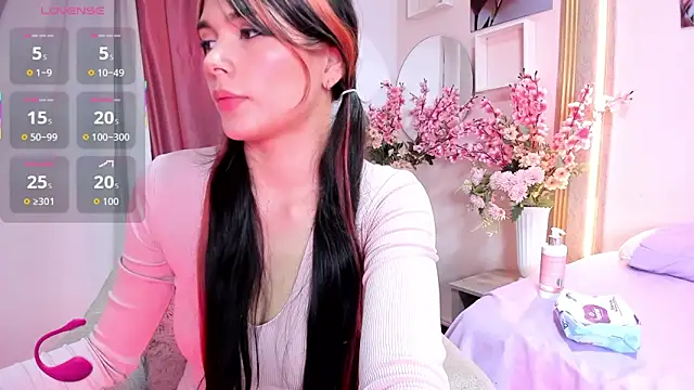 Aili queen online show from 05-26-26, 12:56