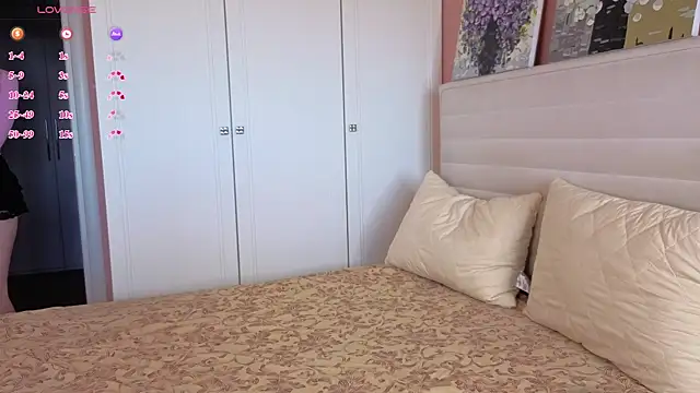 Chanelbayerr online show from 06-06-26, 12:43