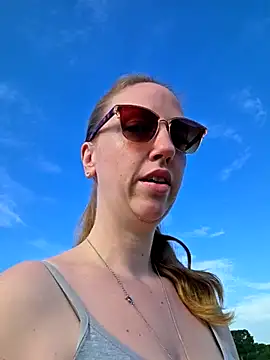 SweetGermanAlina online show from 06-27-26, 06:07