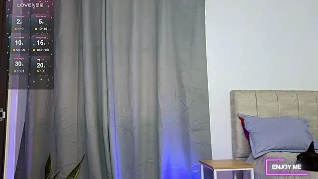 megangil  online show from 06-07-26, 01:37