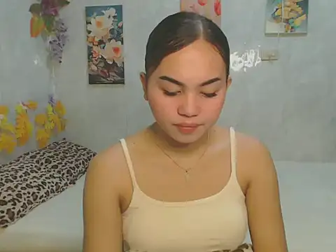 Snapshot of ur_asiankat chatting on 06-03-26, 06:46 ur asiankat online show from 06-03-26, 06:46