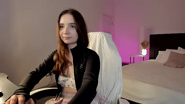 Elvienne online show from 06-10-26, 03:18