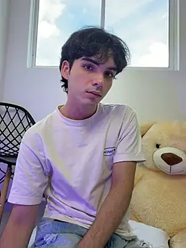 VelvetEsteven online show from 04-30-26, 02:12