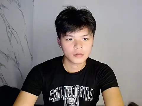 yourhotasiandoms online show from 08-05-26, 06:49