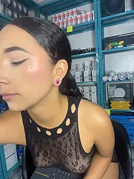 Naty naked online show from 05-17-26, 03:37
