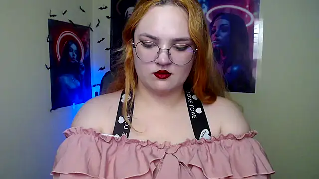 Snapshot of RinaRiii chatting on 05-21-26, 12:23 RinaRiii online show from 05-21-26, 12:23