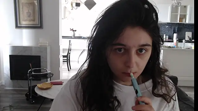 cute lilia online show from 05-12-26, 08:44