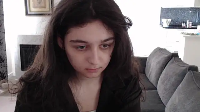cute lilia online show from 05-14-26, 09:16