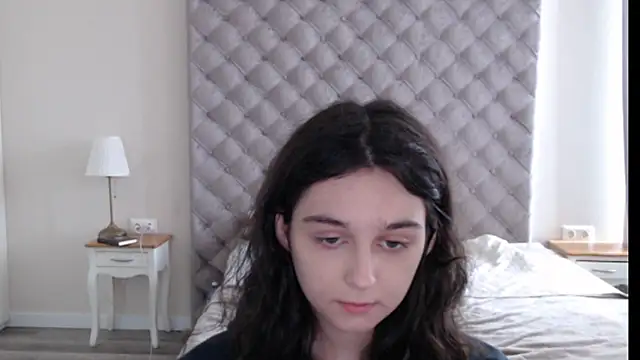 cute lilia online show from 05-30-26, 08:00