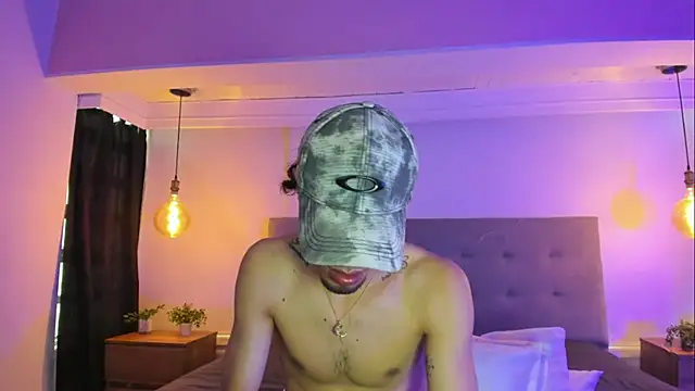MichaelEvanss  online show from 07-18-26, 12:42