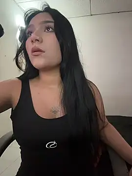 EmiLaurent online show from 05-28-26, 05:43