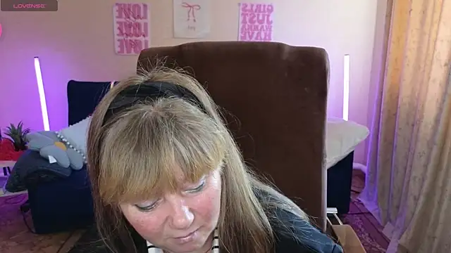 Melania Cook online show from 05-16-26, 10:36