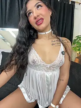 SabrinaX X online show from 05-04-26, 09:33