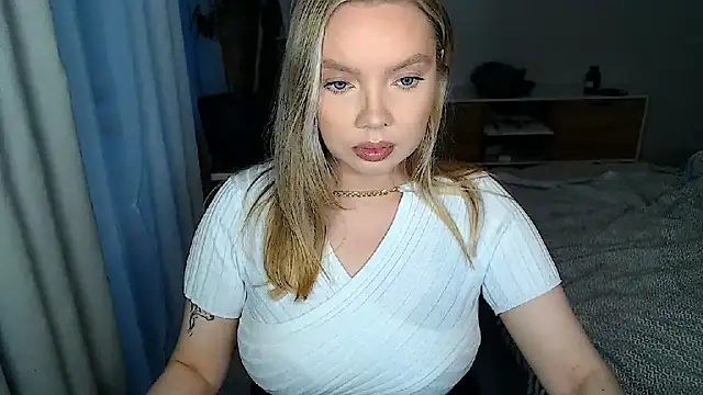 PolinaXXXXXJones online show from 06-01-26, 05:03