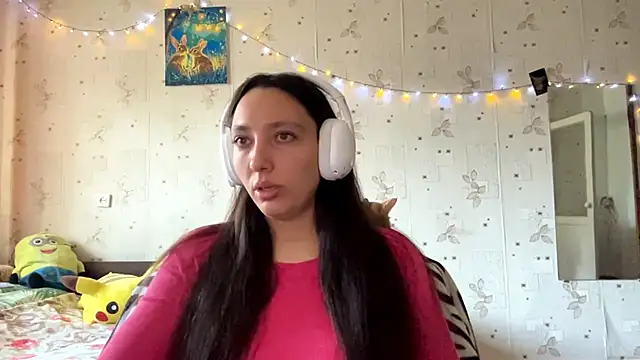 SheeringGape online show from 05-18-26, 01:13