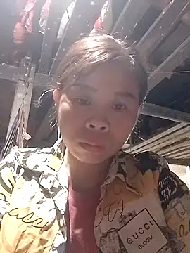 daisyy2 online show from 05-02-26, 10:37