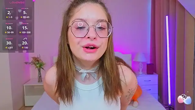 selenamils online show from 06-08-26, 07:42