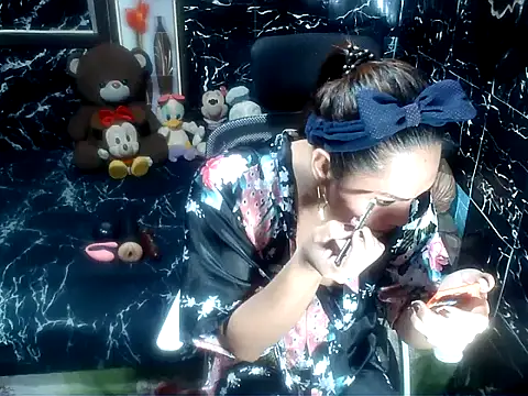 Snapshot of expensivecandy69 chatting on 06-02-26, 01:57 expensivecandy69 online show from 06-02-26, 01:57