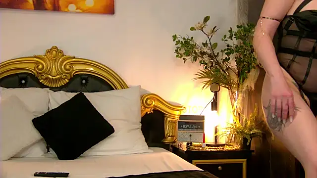 Snapshot of DianaBellaRoze chatting on 05-15-26, 06:04 DianaBellaRoze online show from 05-15-26, 06:04