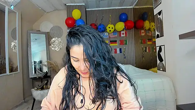 BBWLuxuryMuse online show from 06-20-26, 12:08