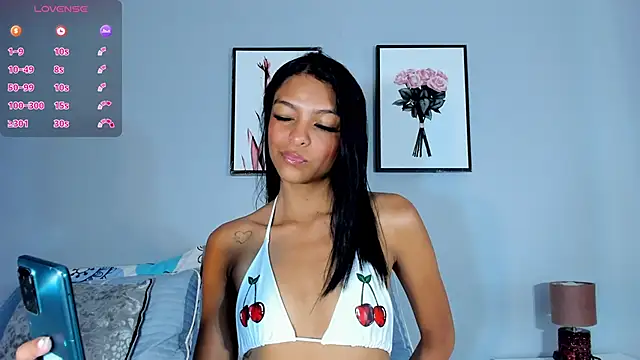Snapshot of Miaa_ZZ chatting on 05-14-26, 12:23 Miaa ZZ online show from 05-14-26, 12:23